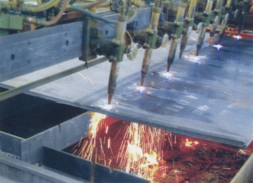 點(diǎn)擊查看詳細(xì)信息<br>標(biāo)題：多頭直條切割機(jī) 閱讀次數(shù)：3659